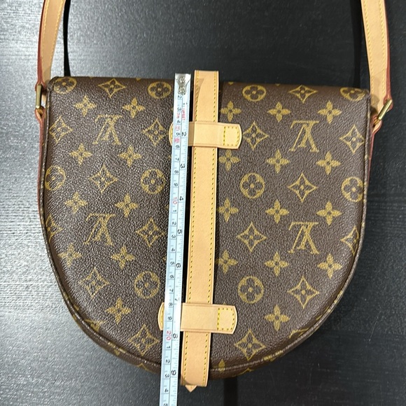 Louis Vuitton Monogram Chantilly Crossbody Bag - Picture 13 of 13